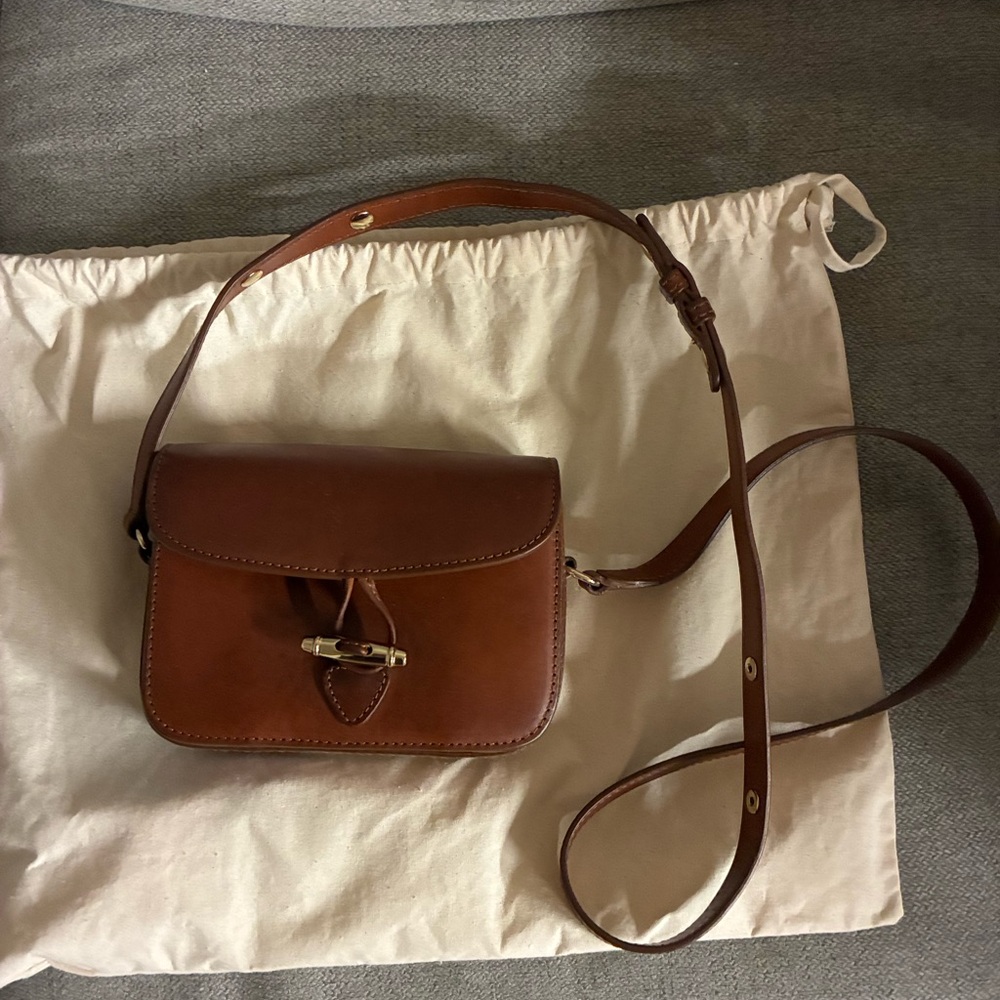 【Extremely RARE】Leather Crossbody Bag
